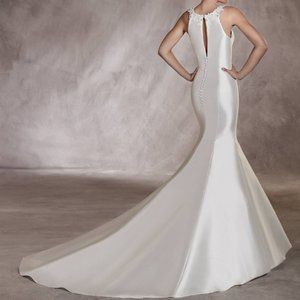 Pronovias St. Patrick Arcila Wedding Gown